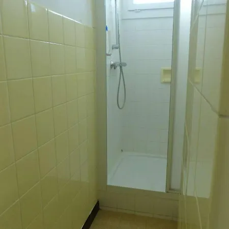 Au Bord De L'eau Avec Parking Privé Et Wifi - Fr-1-308-64 Appartement Le Lavandou