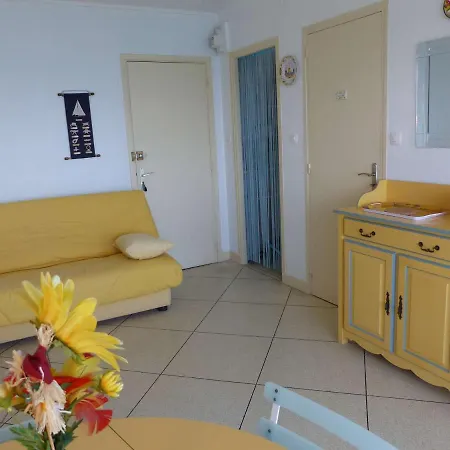 Vue Au Lavandou Avec Parking - Fr-1-308-64 Apartment *