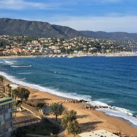 Апартаменти Vue Au Lavandou Avec Parking - Fr-1-308-64