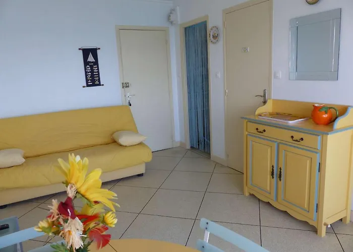 Vue Au Lavandou Avec Parking - Fr-1-308-64 Apartman *